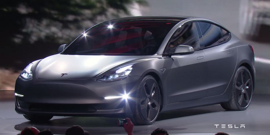 Первые модели Tesla Model 3 скоро сойдут с конвейера