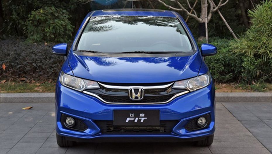 Обновленная версия Honda Fit уже поступила в продажу к официальным дилерам 