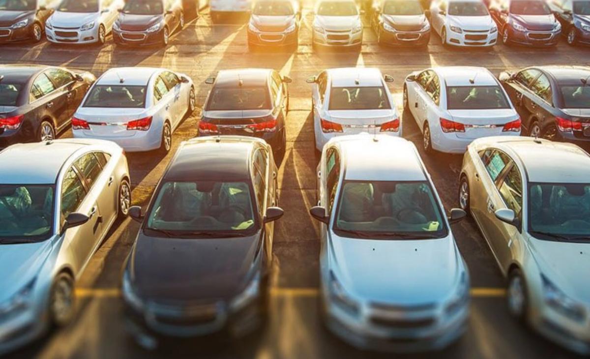 Эксперт Сергей Целиков: итоги первых двух недель января на российском авторынке