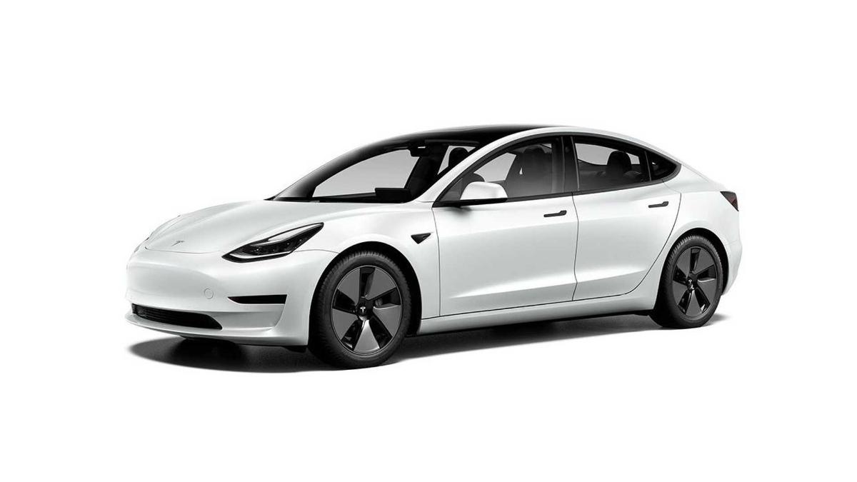 Драг-рейсинг - новая версия электромобиля Tesla Model 3 против старой 