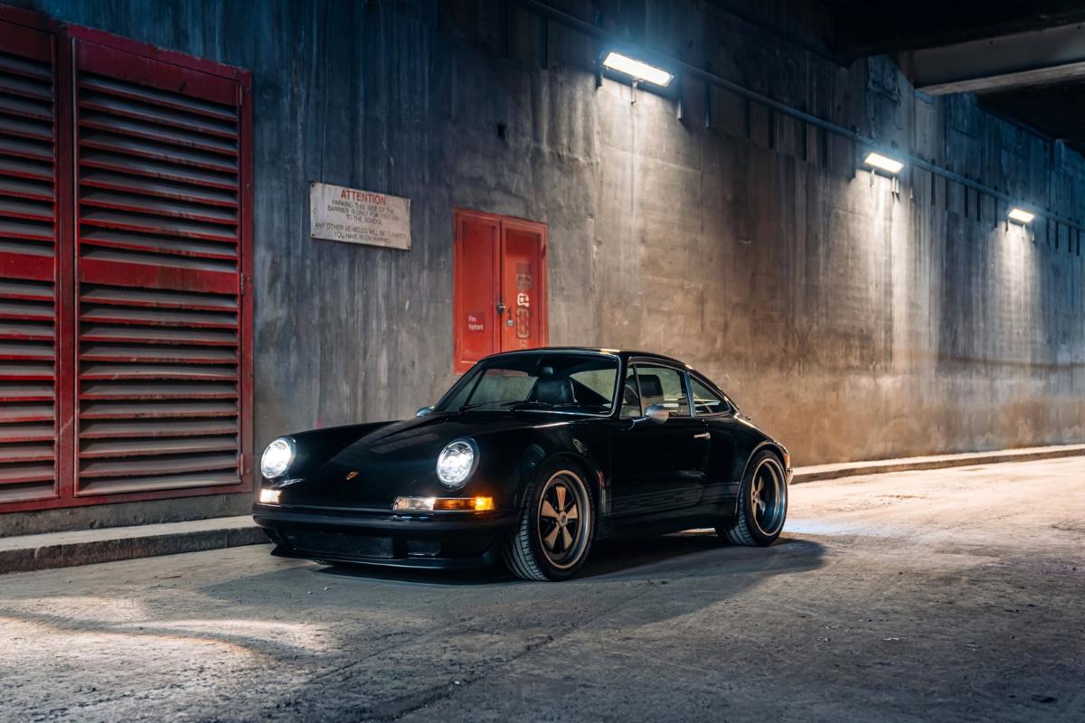 Тюнеры представили рестомод Porsche 911 из углеродного волокна
