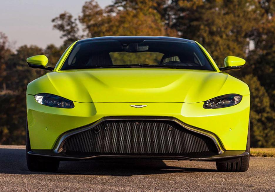Aston Martin официально представил новый спорткар Vantage