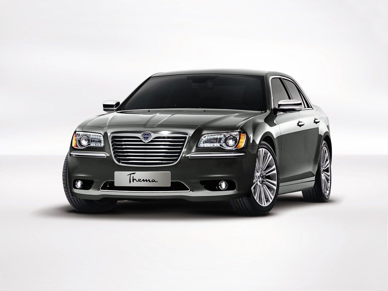 Lancia Thema: поколения, кузова по годам, история модели и года выпуска,  рестайлинг, характеристики, габариты, фото - Carsweek