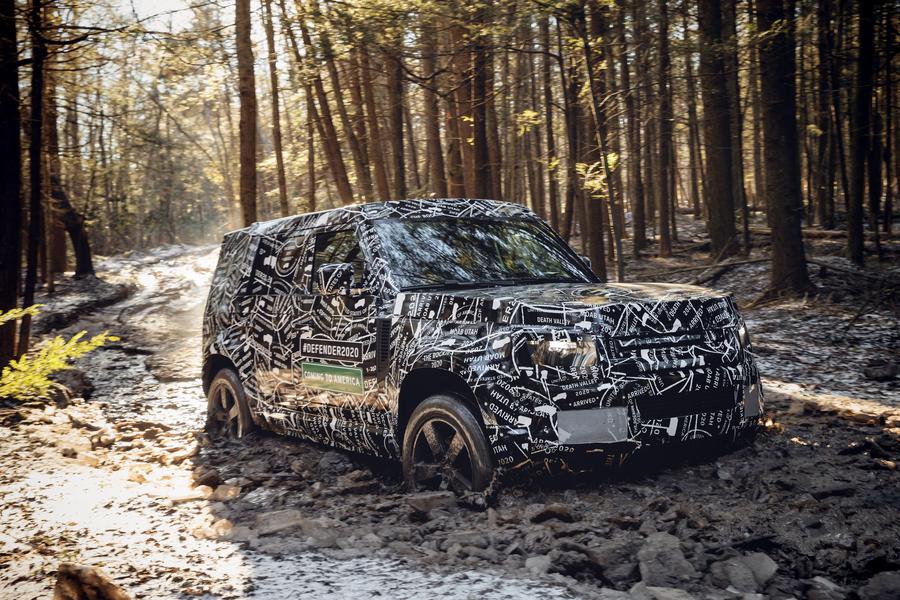 Land Rover рассказал о тестах нового внедорожника Defender 2020 года