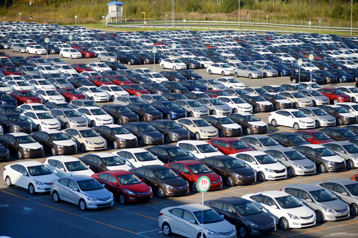 «Ъ»: Рост спроса на автомашины с пробегом наблюдают только автосалоны в декабре 2022 года