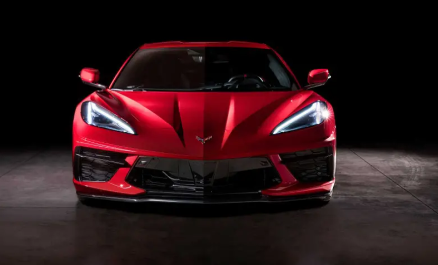 Новый Chevrolet Corvette удивил поклонников разными наружными зеркалами