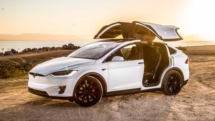 Tesla Model S и Model X обновились программно и физически