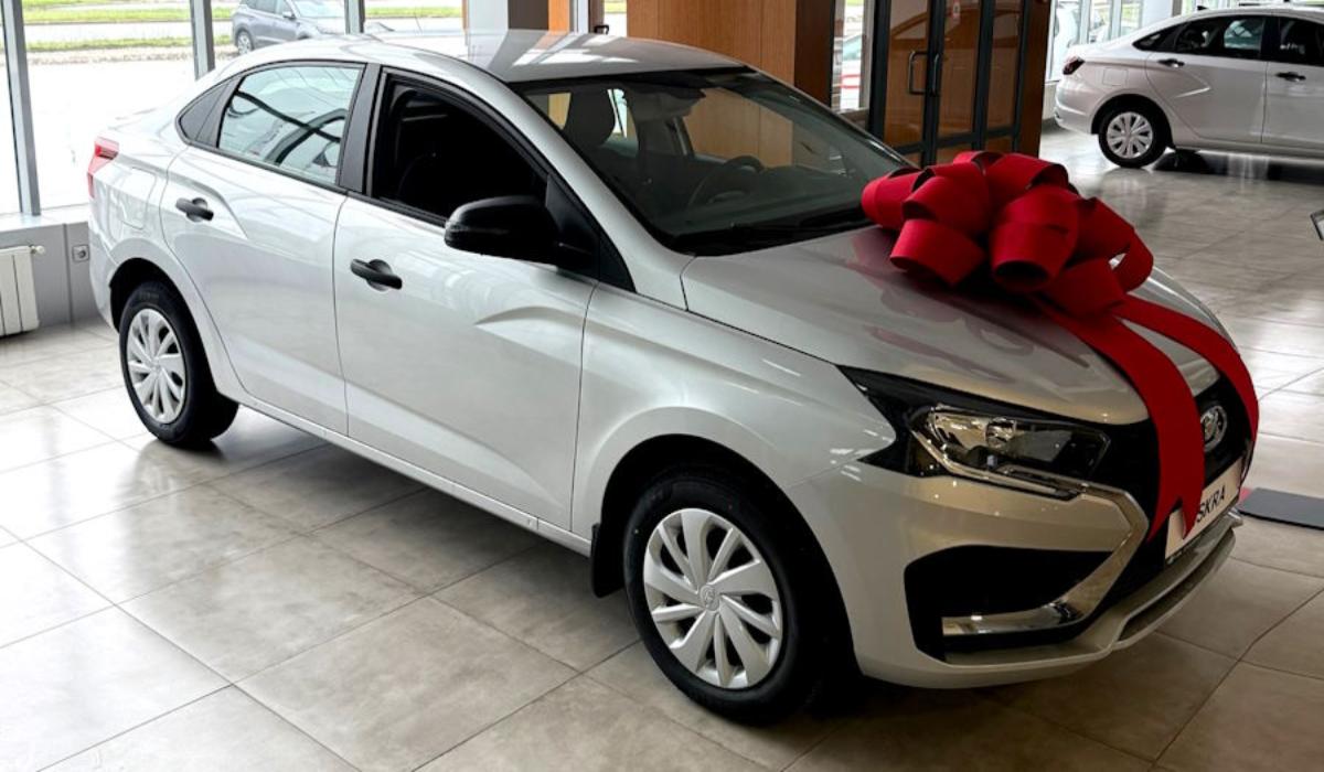 В продаже нашли базовую Lada Iskra по цене ниже заводской