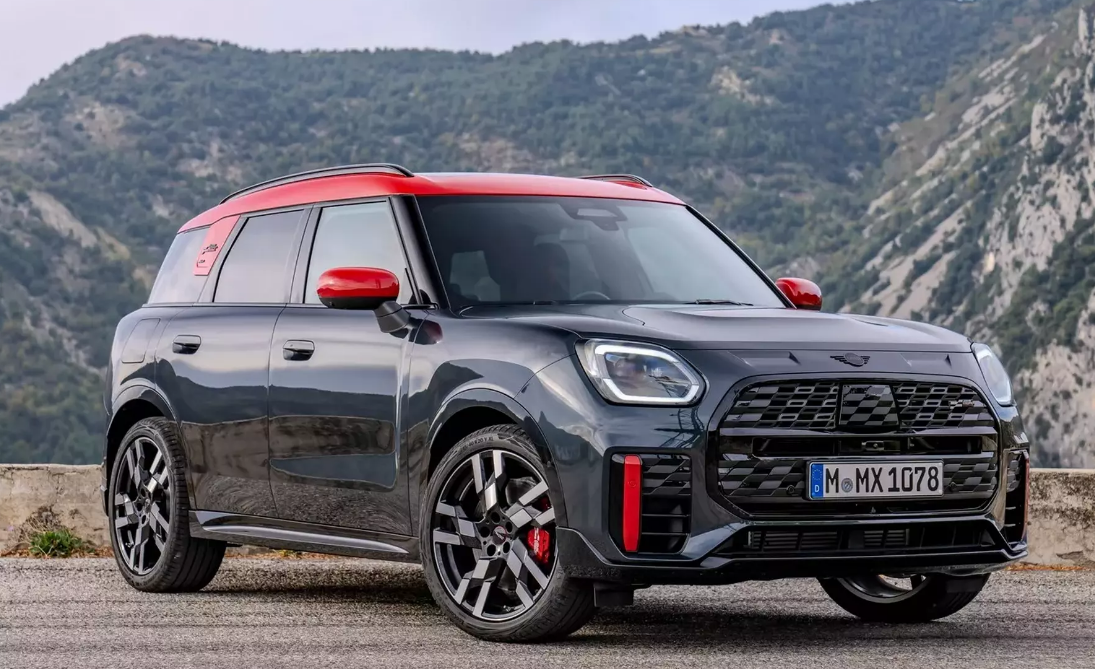 Взгляните на новейший кроссовер MINI Countryman JCW