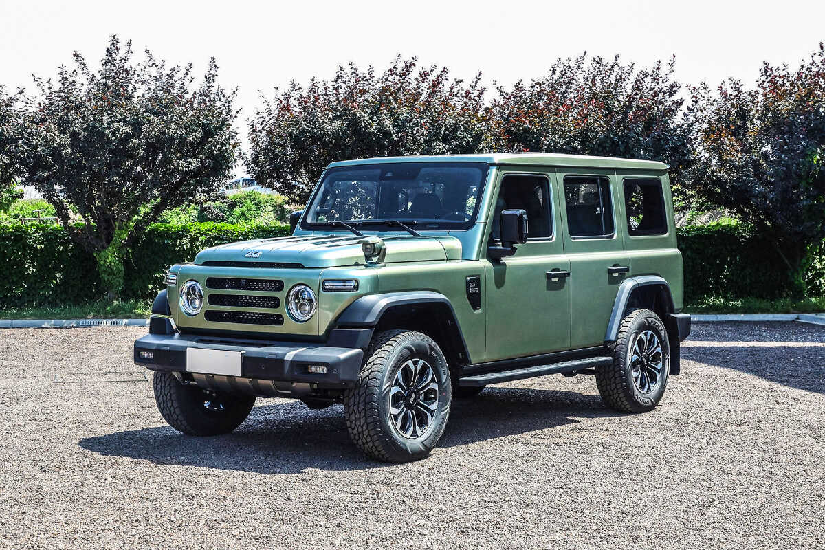 Китайский вызов Jeep Wrangler: BAW 212 готовит десант из двух новых внедорожников