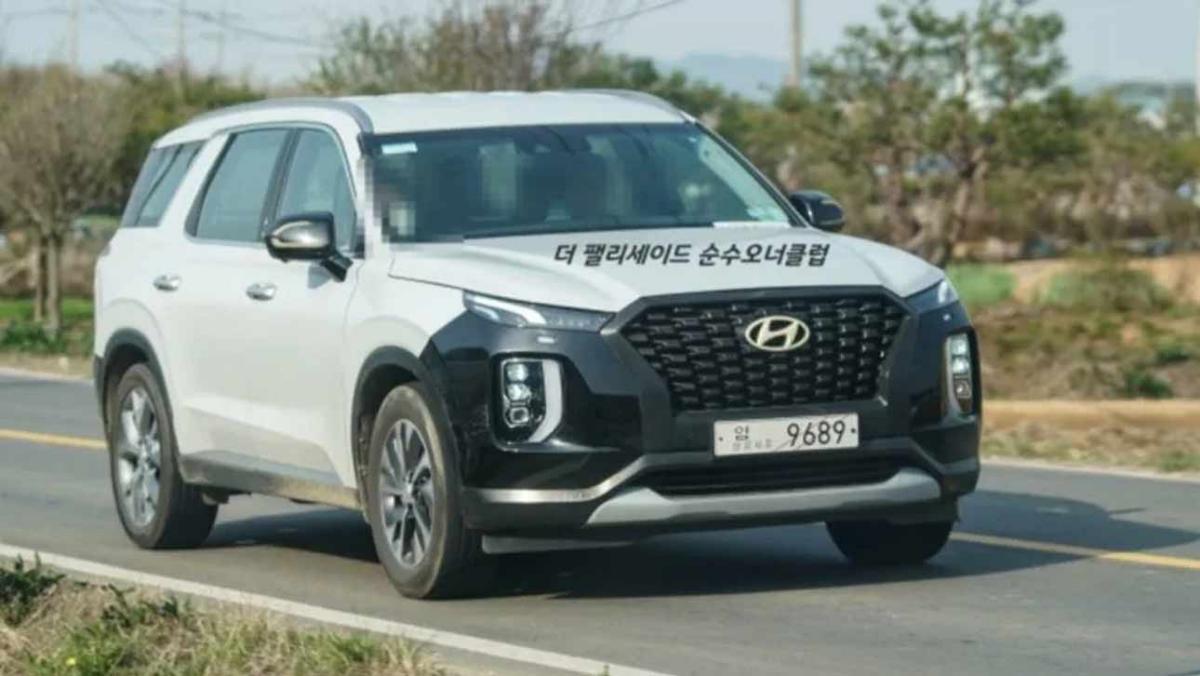 Компания Hyundai обновит большой кроссовер Palisade в 2022 году