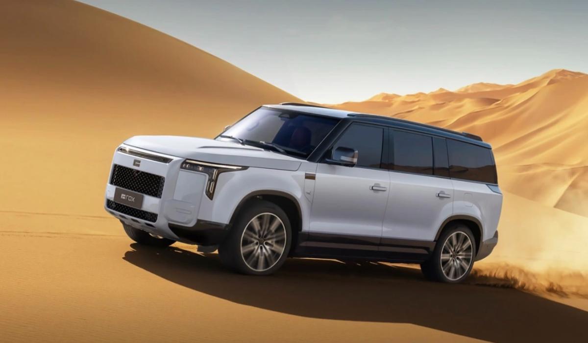 Флагманский кроссовер Rox Adamas успешно справился с сертификацией: замена Range Rover