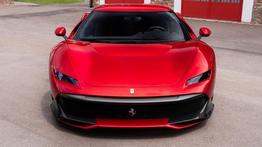 Ferrari представила уникальный спорткар SP38 в единственном экземпляре