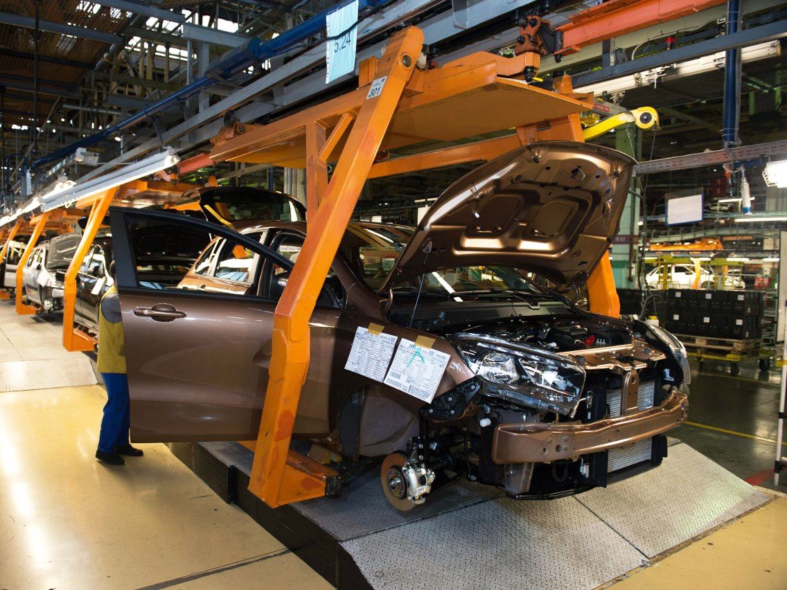 АвтоВАЗ наращивает производство и вводит дополнительные смены на производстве 