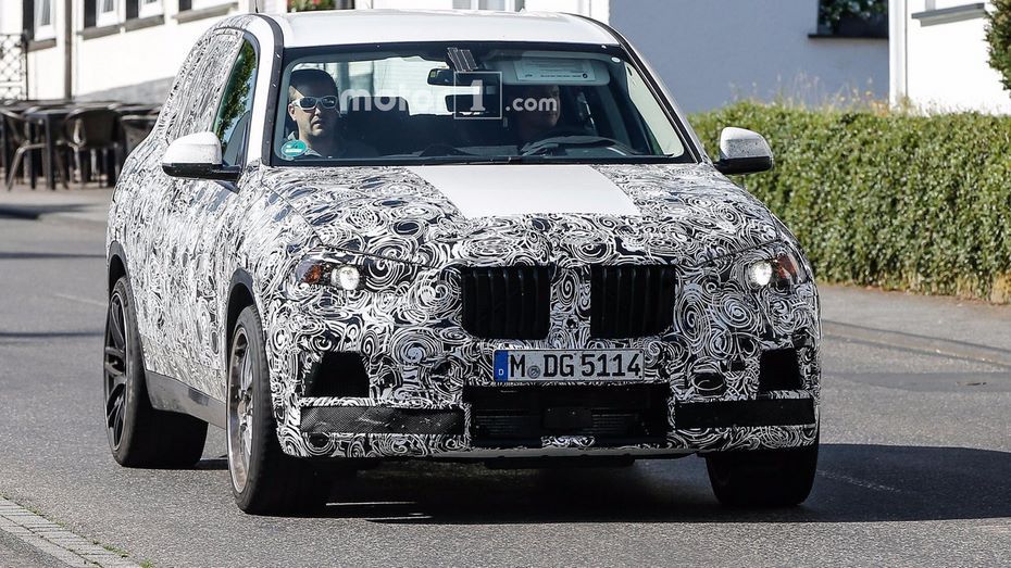 BMW анонсировала дату выхода нового поколения кроссовера X5