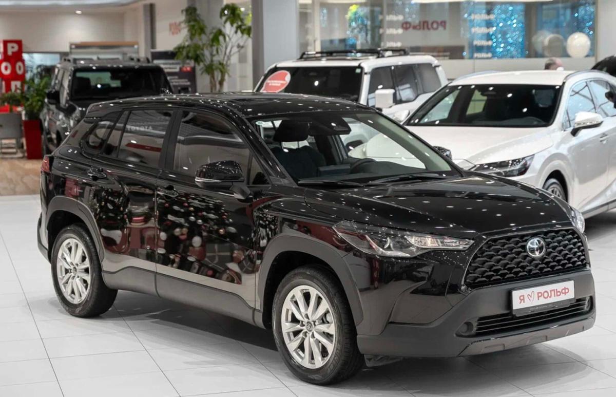 «Параллельный» кроссовер на базе Toyota Corolla китайской сборки к концу года подешевел 