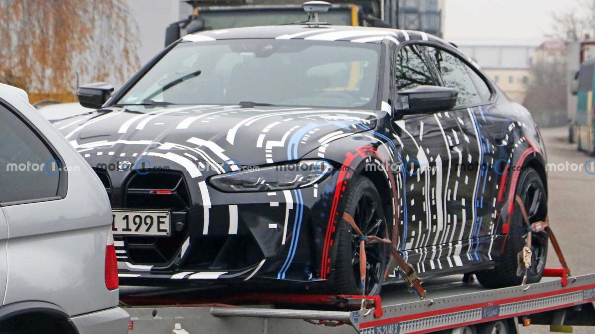 Компания BMW тестирует "заряженный" электромобиль BMW M 