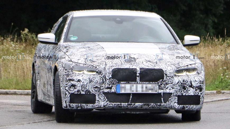 На тестах замечено обновленное купе BMW 4 серии 