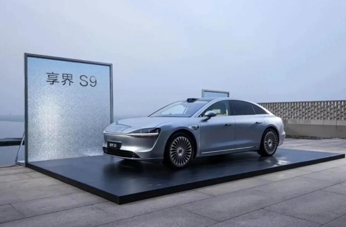 Stelato S9 2026: в ноябре выйдет обновленный седан с системой Huawei ADS 4 