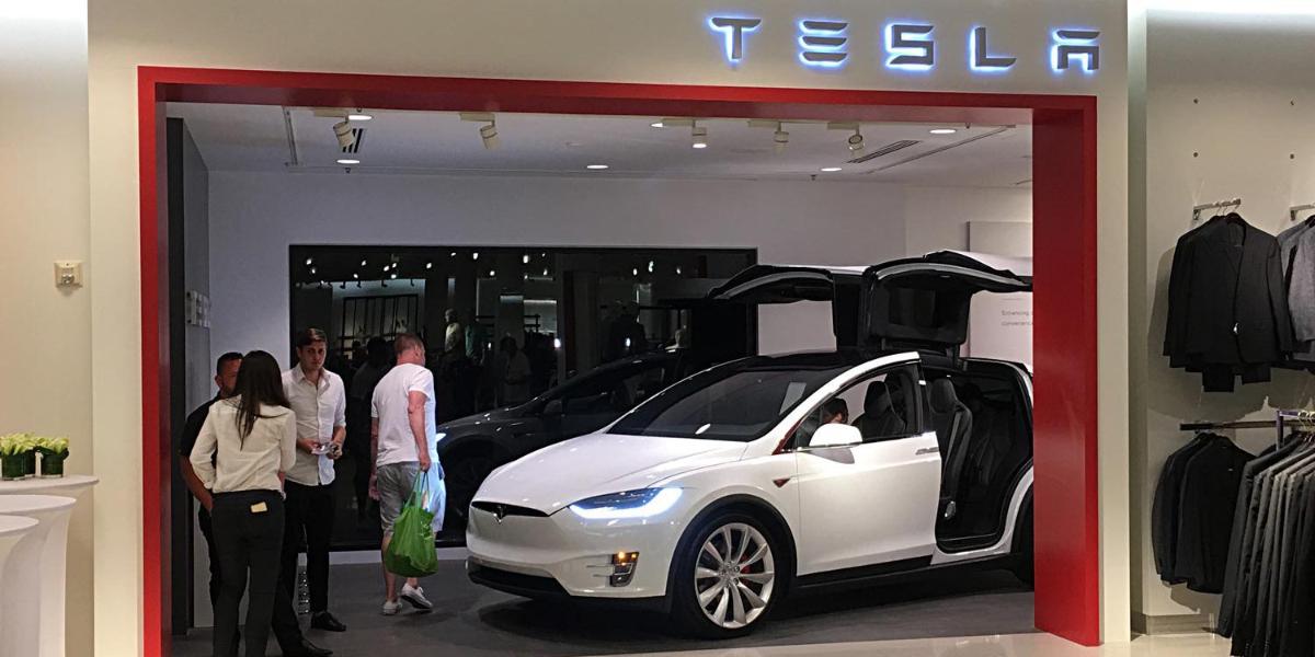 Доля рынка электромобилей Tesla начала снижаться из-за появления более бюджетных моделей