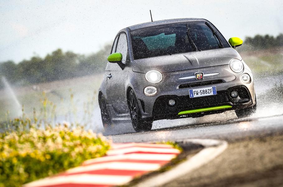 Официально представлен обновлённый Abarth 595 Pista