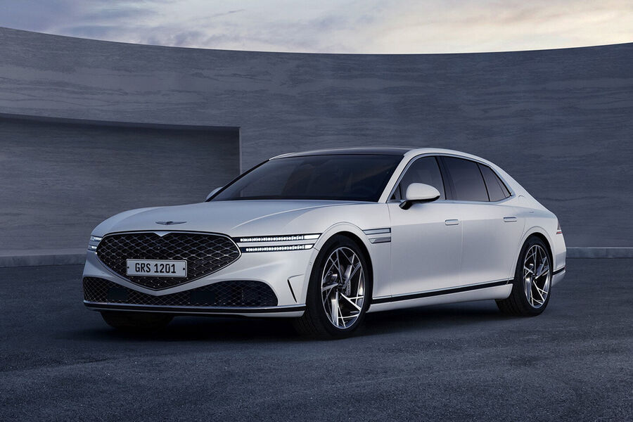 В России запатентовали флагманский седан Genesis G90 второго поколения