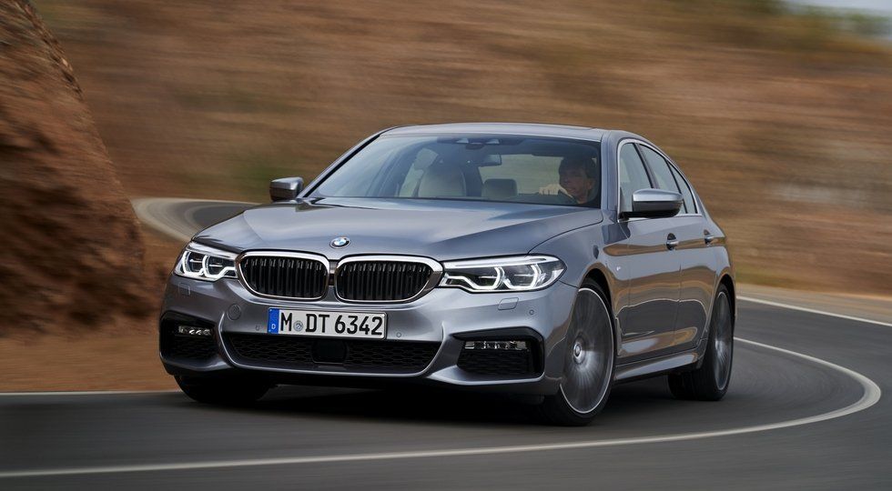 BMW 5 Series: Стали известны российские цены нового поколения