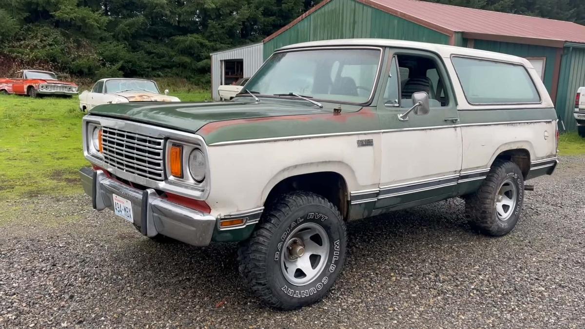 Что случилось с внедорожником Plymouth Trail Duster 1978 года за 16 лет  простоя