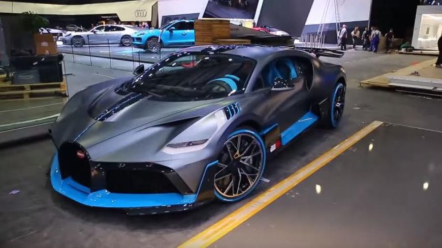 Электрический Bugatti Divo засняли в движении в Женеве