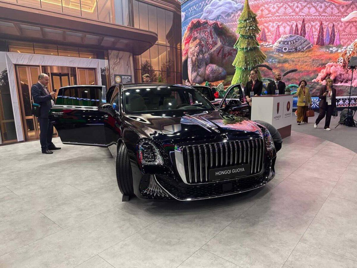 Замена Aurus Senat: Новый Hongqi Guoya по цене от 27,7 млн рублей