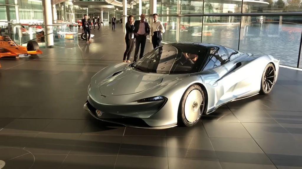 На видео впервые показали новый гиперкар McLaren Speedtail