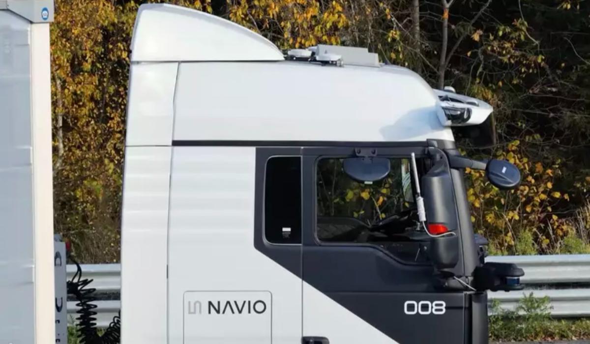 Как от Москвы до Новосибирска: тягач Sitrak с российской беспилотной системой прошел 2800 км без водителя