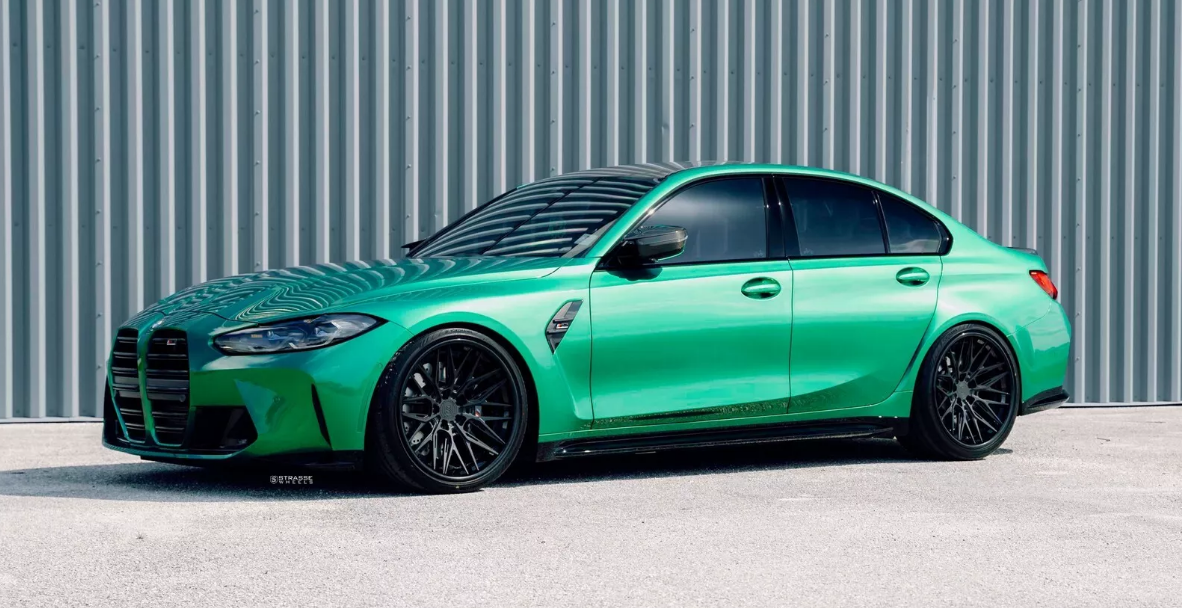Этот BMW M3 привлекает внимание, несмотря на спорный дизайн решетки радиатора