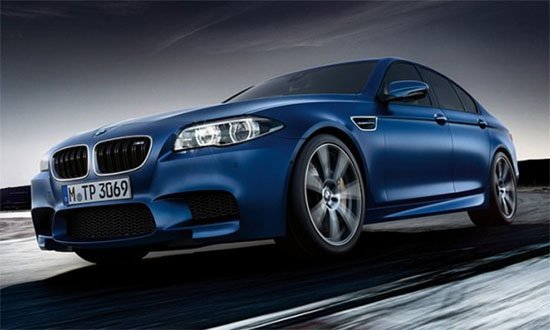 Компания BMW приступила к тестированию полноприводного M5