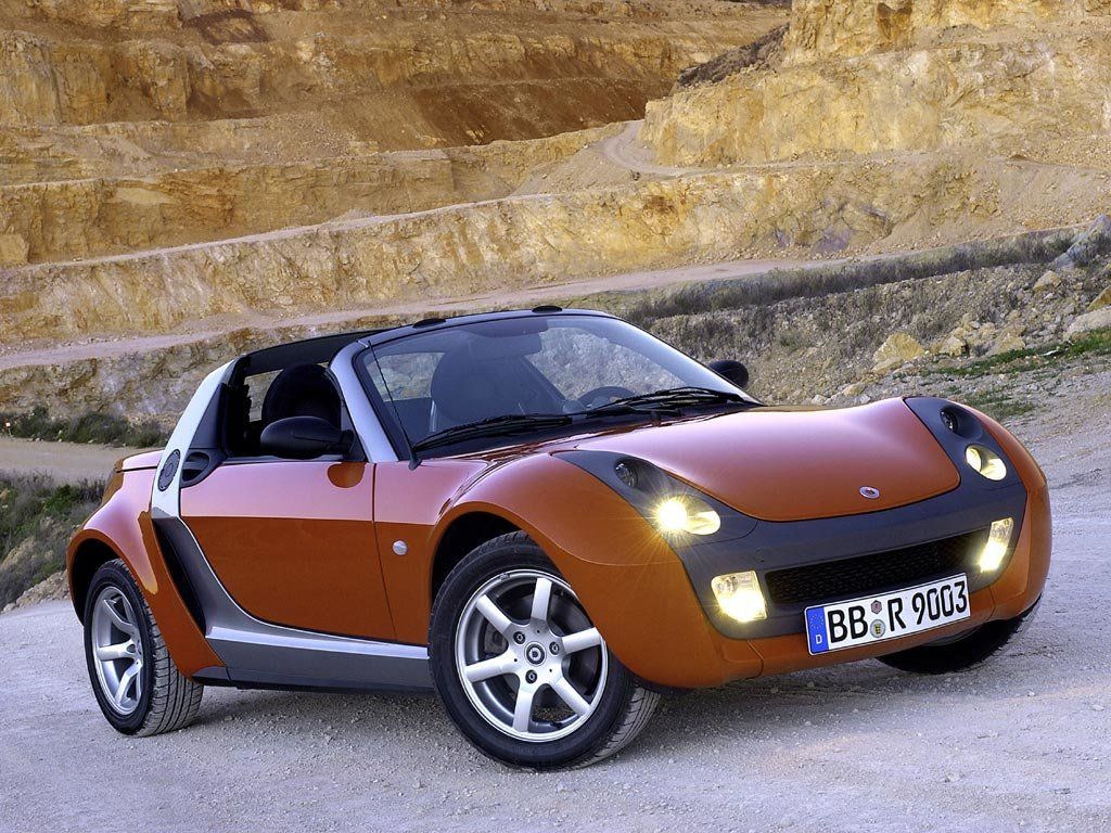 Машина Smart Roadster