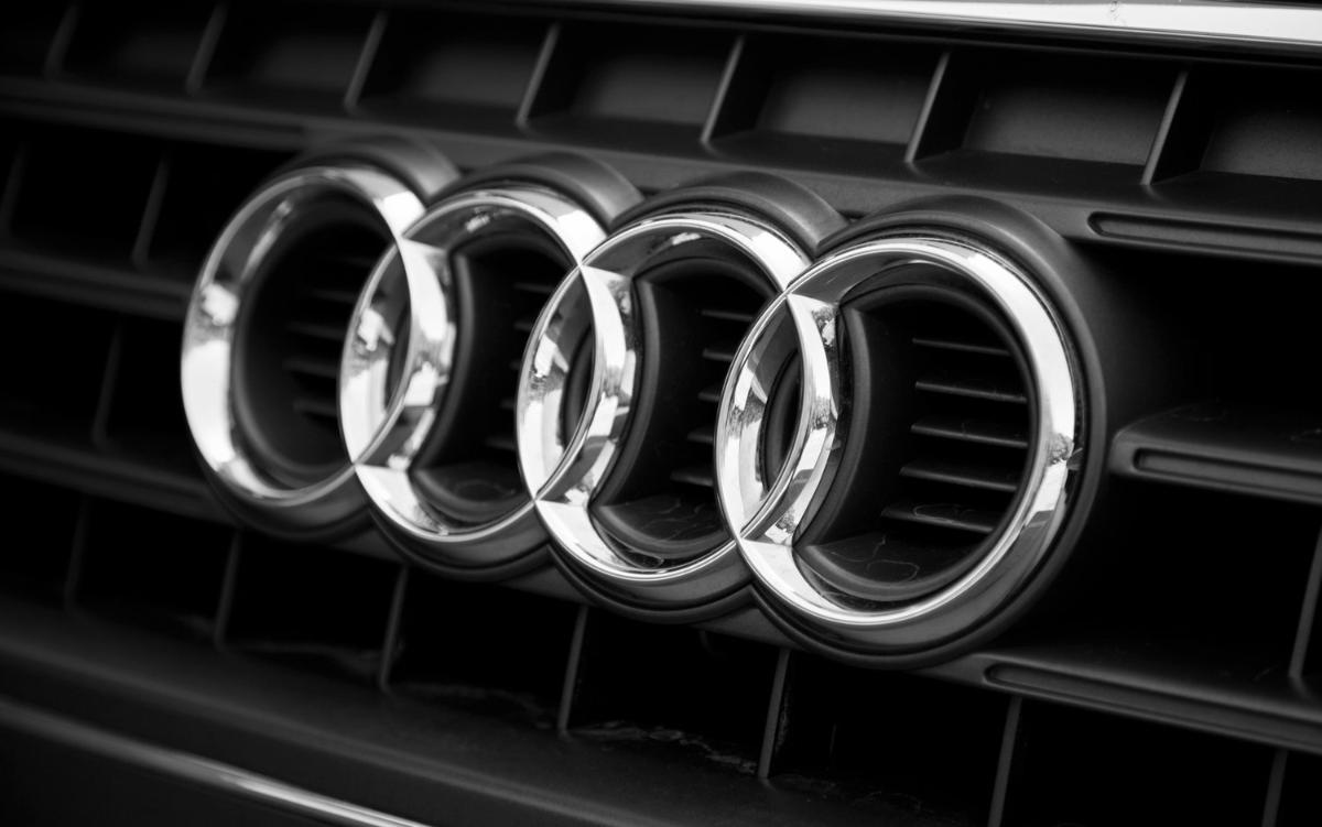 Флагманский кроссовер Audi Q9 показали на первых изображениях