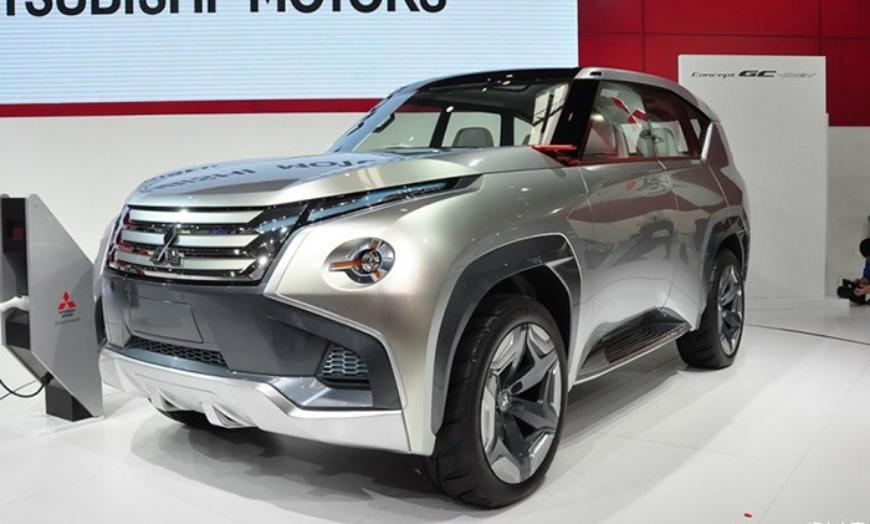 Новое поколение Mitsubishi Pajero появится в следующем году
