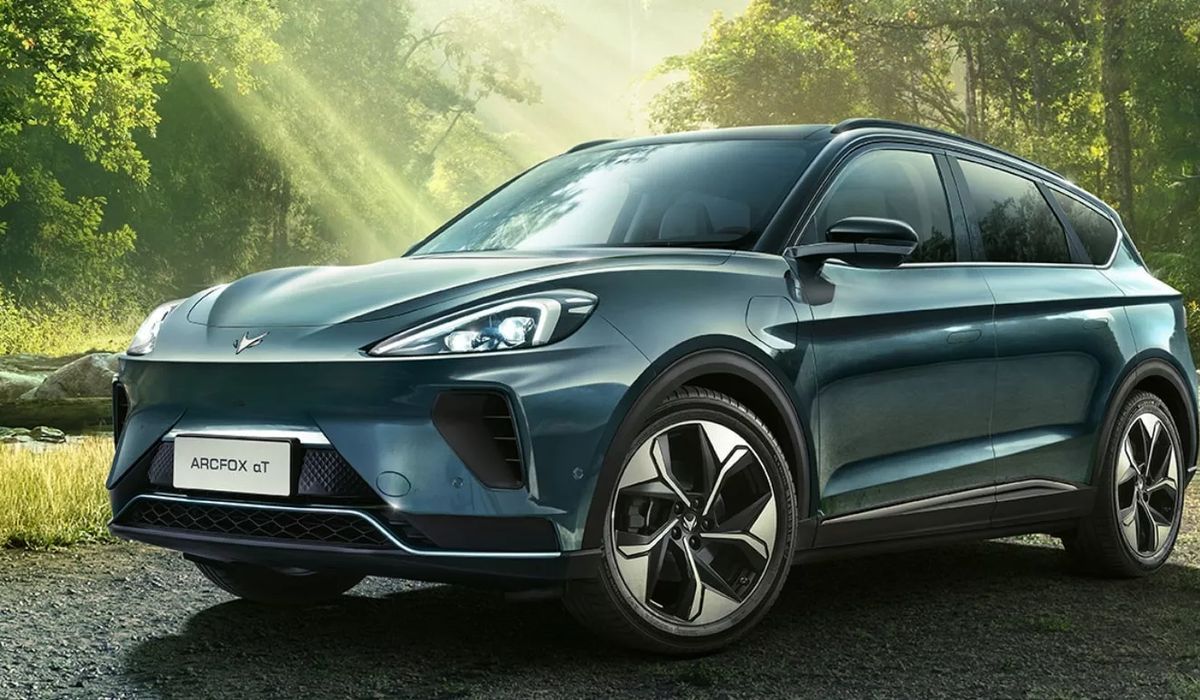 Arcfox Alpha-T - запас хода 688 км и мощность 435 "лошадей": готов выйти на рынок России