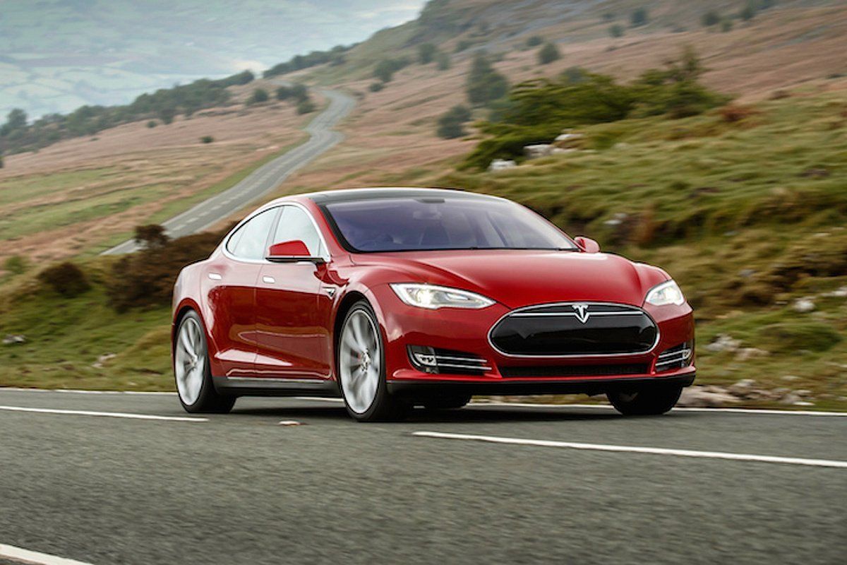 Tesla на время остановит производство Model S и Model X