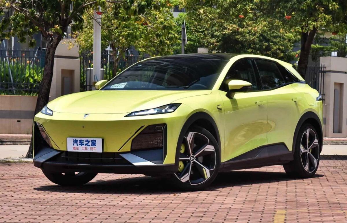 Гибрид Deepal S07 получил ОТТС: автомобиль начнут собирать в Калининграде