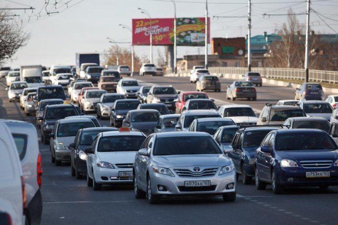По российским дорогам передвигается более 62% иномарок