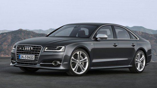 Audi опубликовал российские цены на модель S8