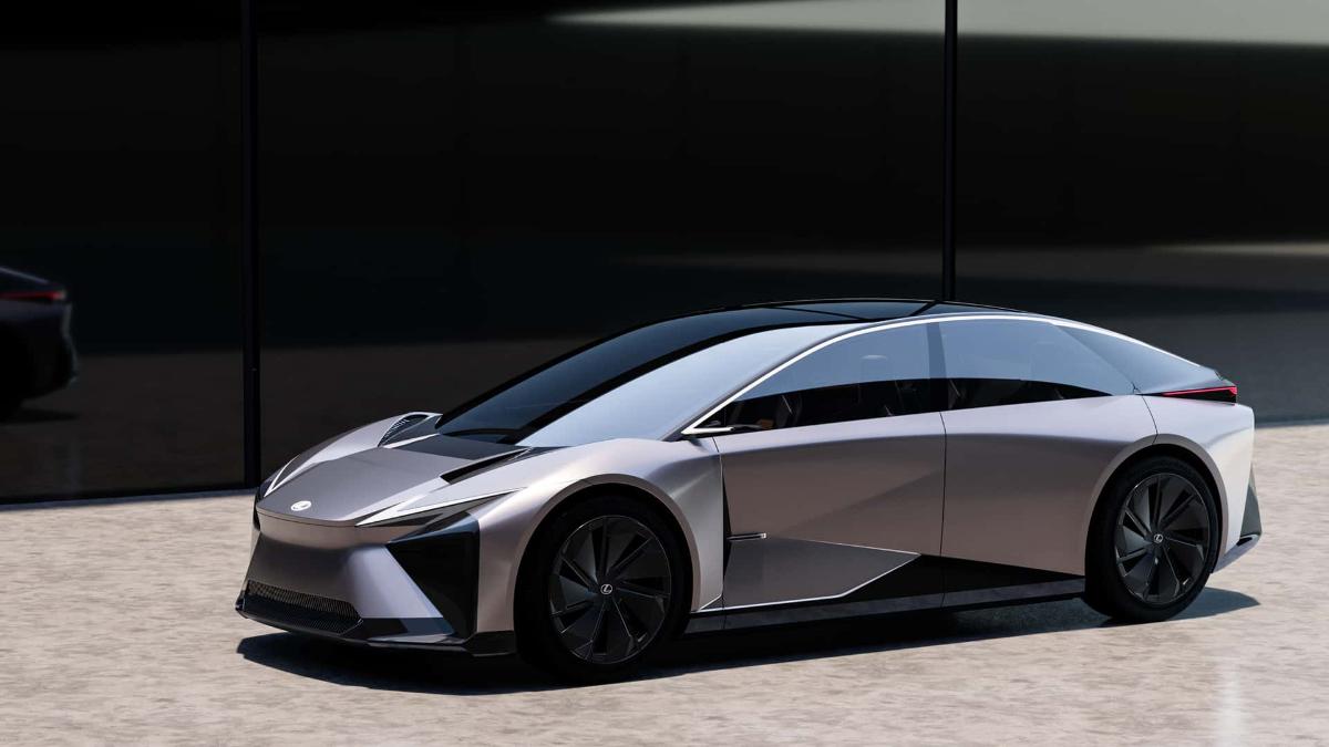 Новые электромобили Toyota получат запас хода 1000 километров