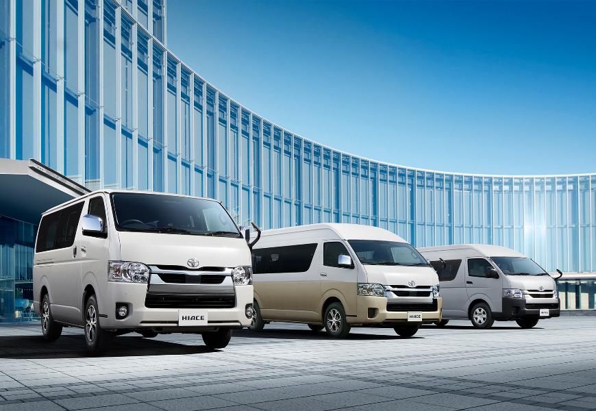 Фургон Toyota Hiace стал безопаснее