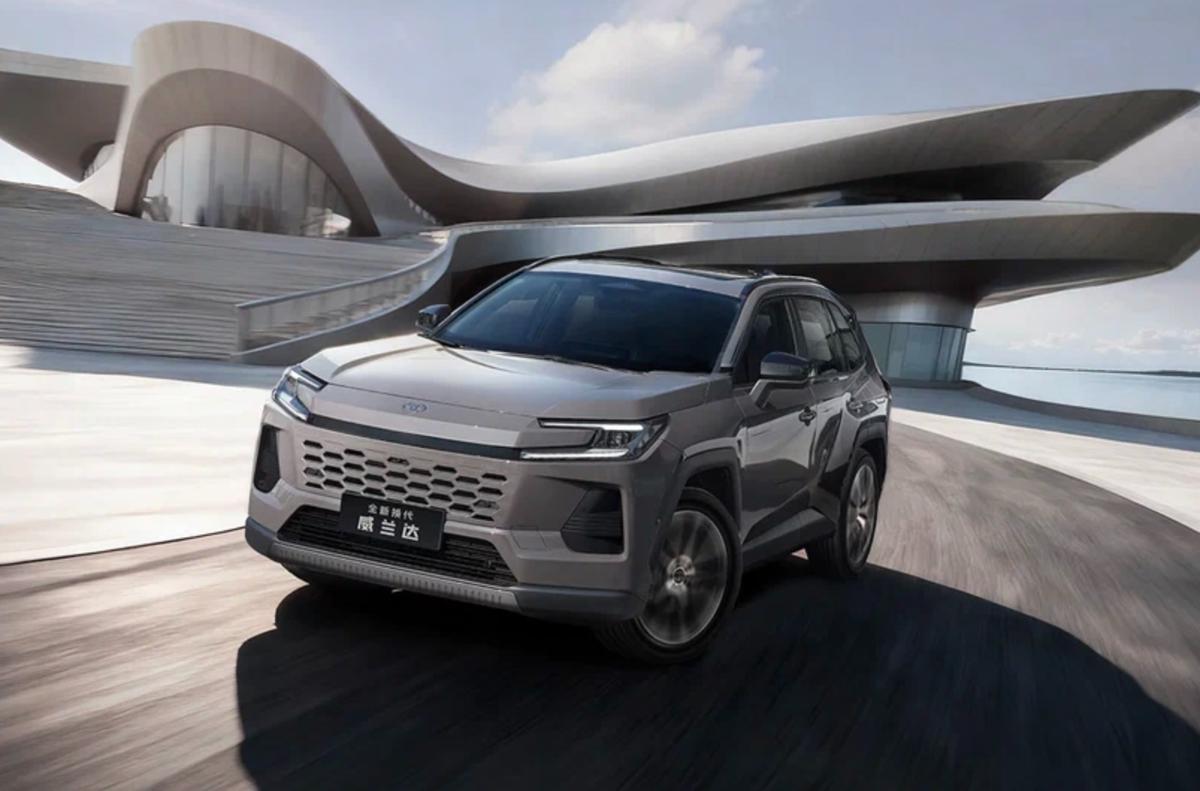 В Россию привезли новый Toyota Wildlander: авто 2026 года по цене от 4,7 млн рублей