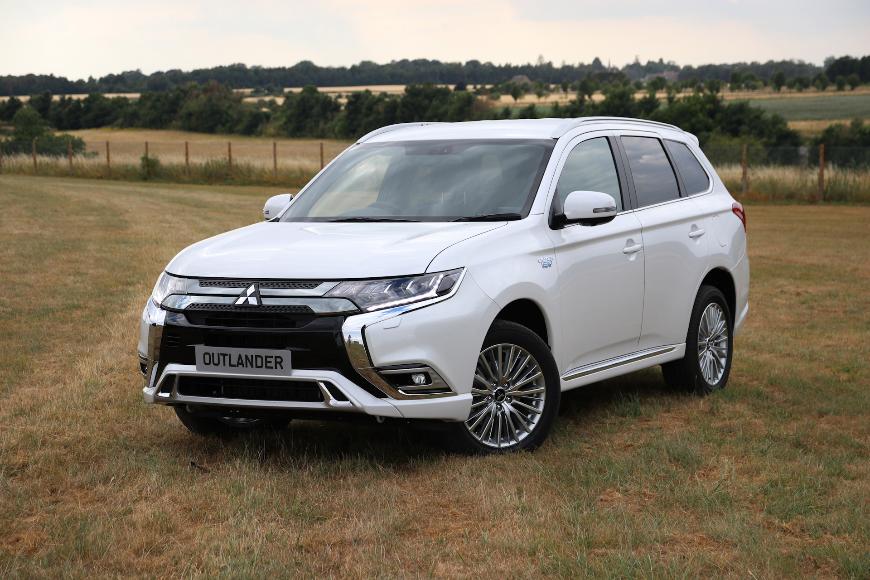 Mitsubishi представит обновленный кроссовер Outlander в 2020 году