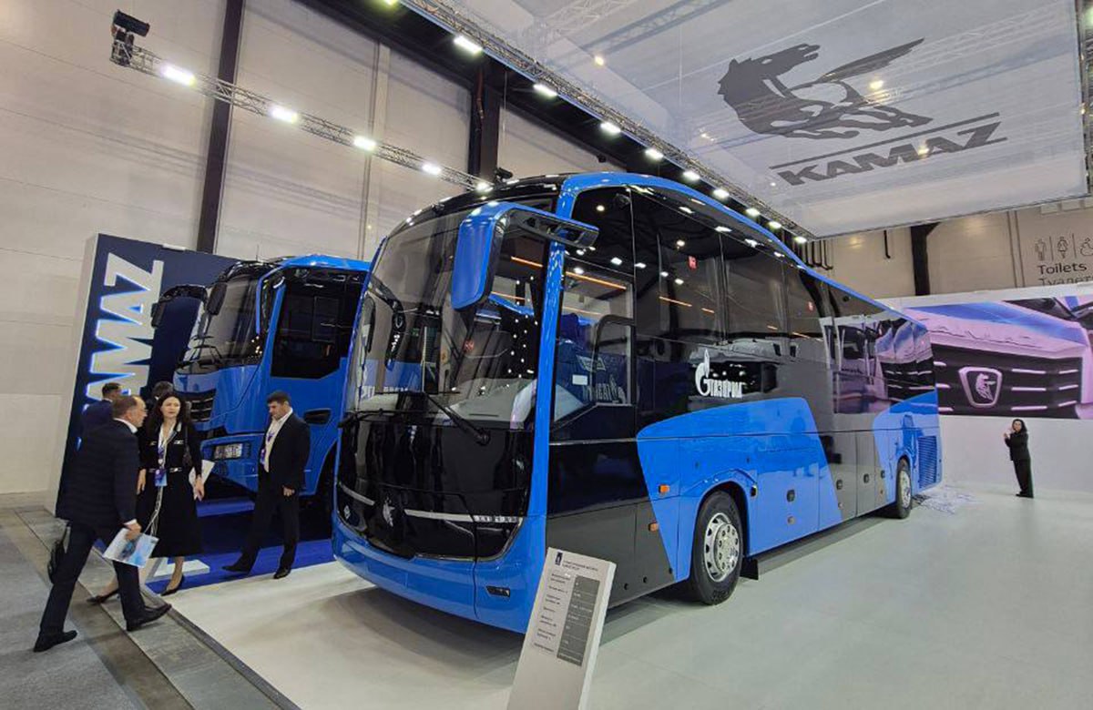 КАМАЗ шокирует: новый газовый автобус с мотором 320 л.с. — комфорт как в отеле
