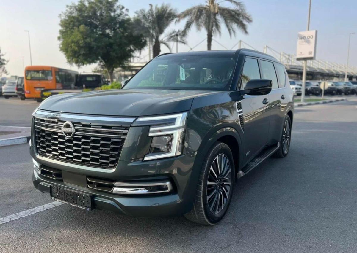 В Россию везут новый внедорожник Nissan Patrol: стоит дорого