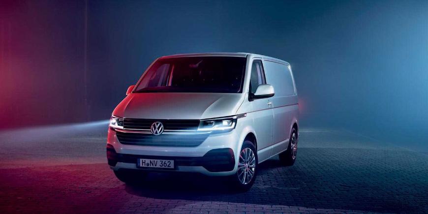 Компания Volkswagen обновила свой фургон Transporter