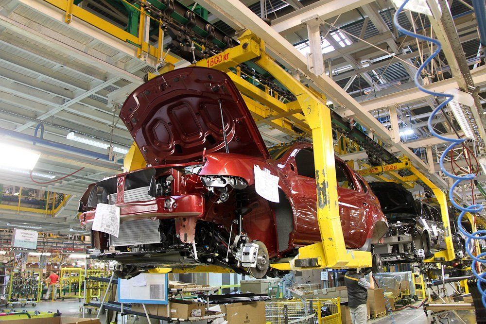 Завод Renault в Москве возобновляет производство после летних каникул